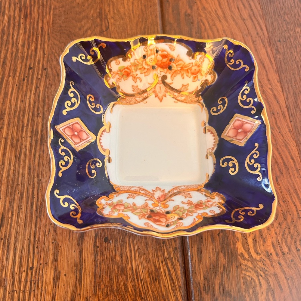 Royal Albert " Derby " Bone China Candy/ Nut Dish- 1979